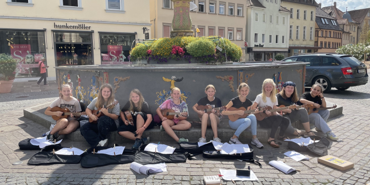 Mit den Ukulelen auf Tour